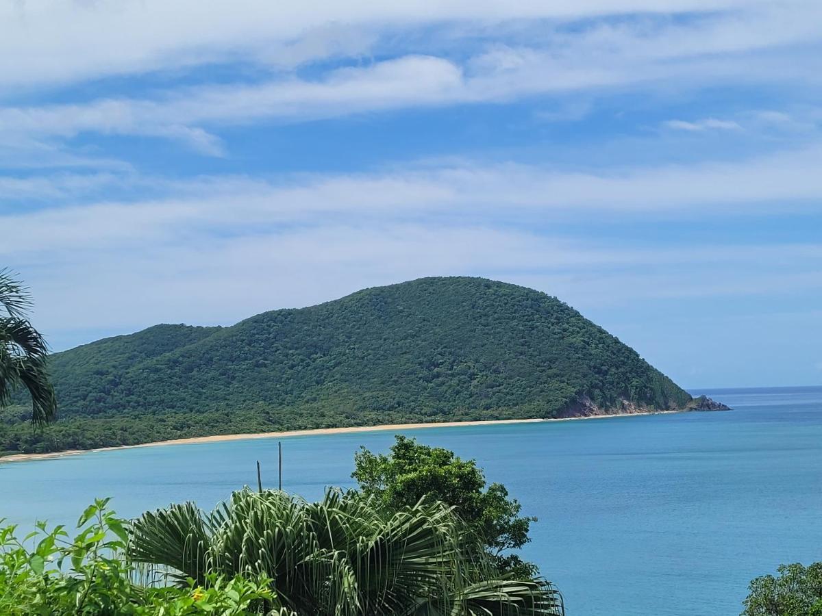 Domaine Karaibes Villa Deshaies Buitenkant foto